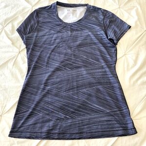 🚫SOLD🚫 4x$10   Under Armour workout tee